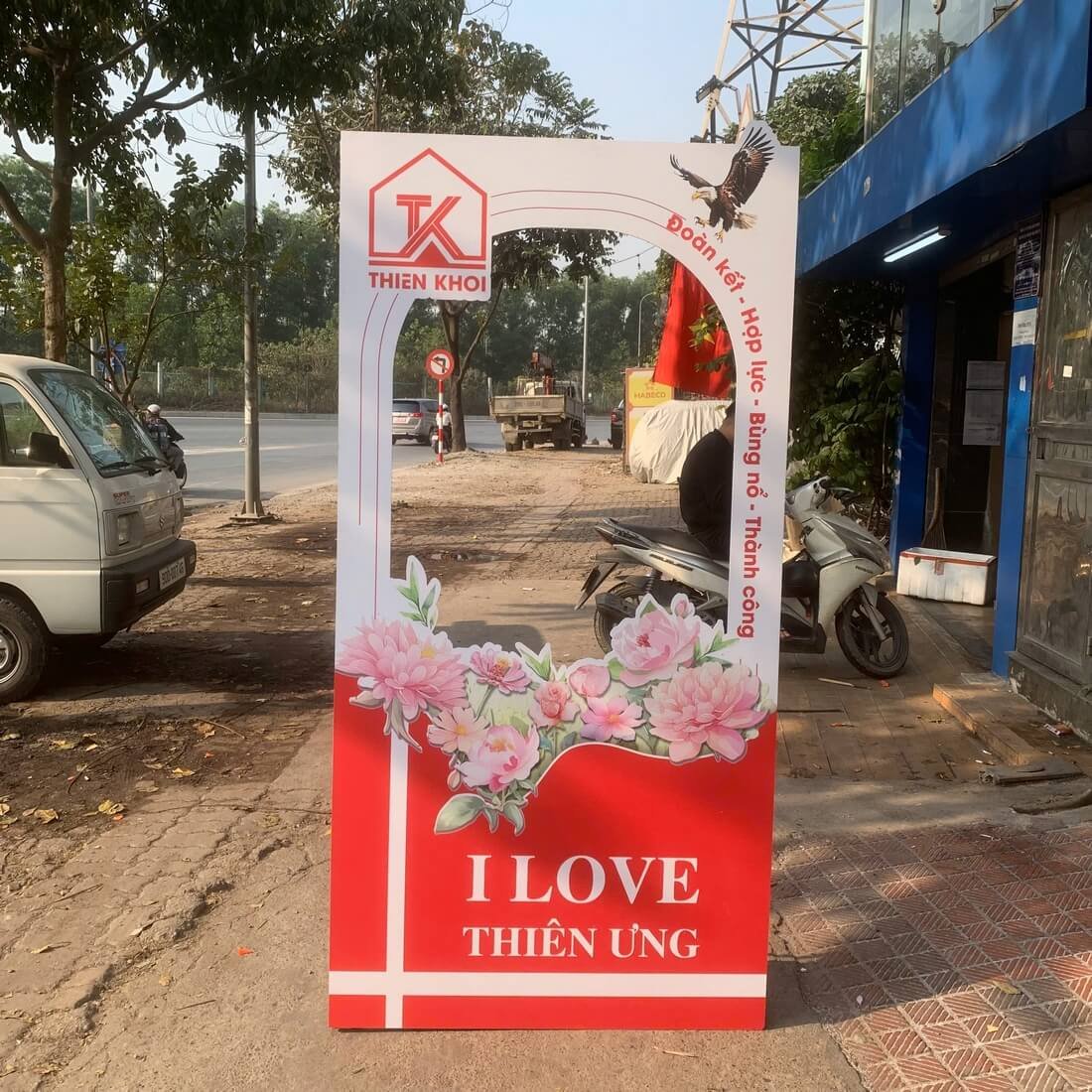 Khung check in Công ty Bất động sản Thiên Khôi