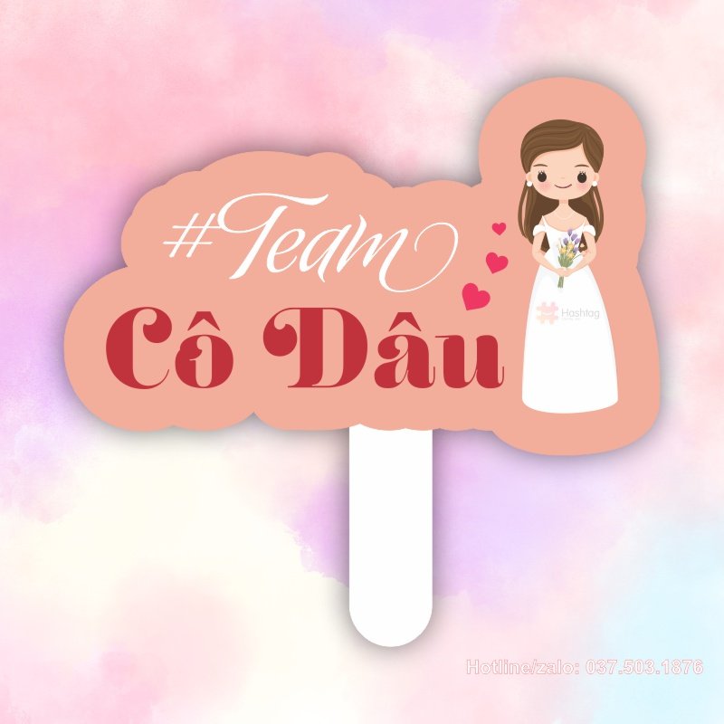 Hashtag cầm tay team cô dâu
