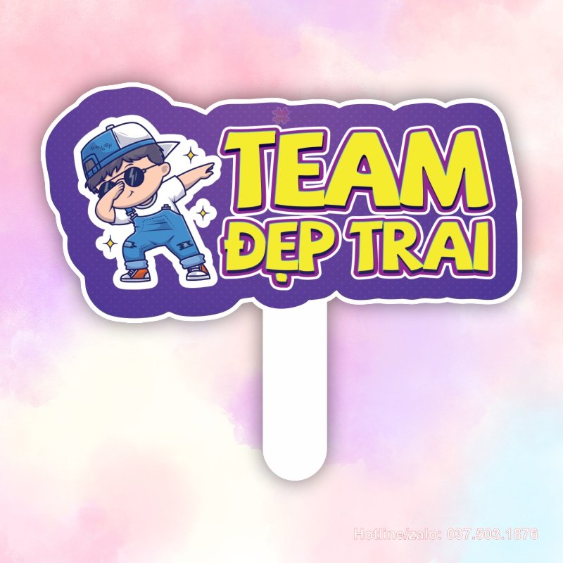 Hashtag cầm tay team trai đẹp