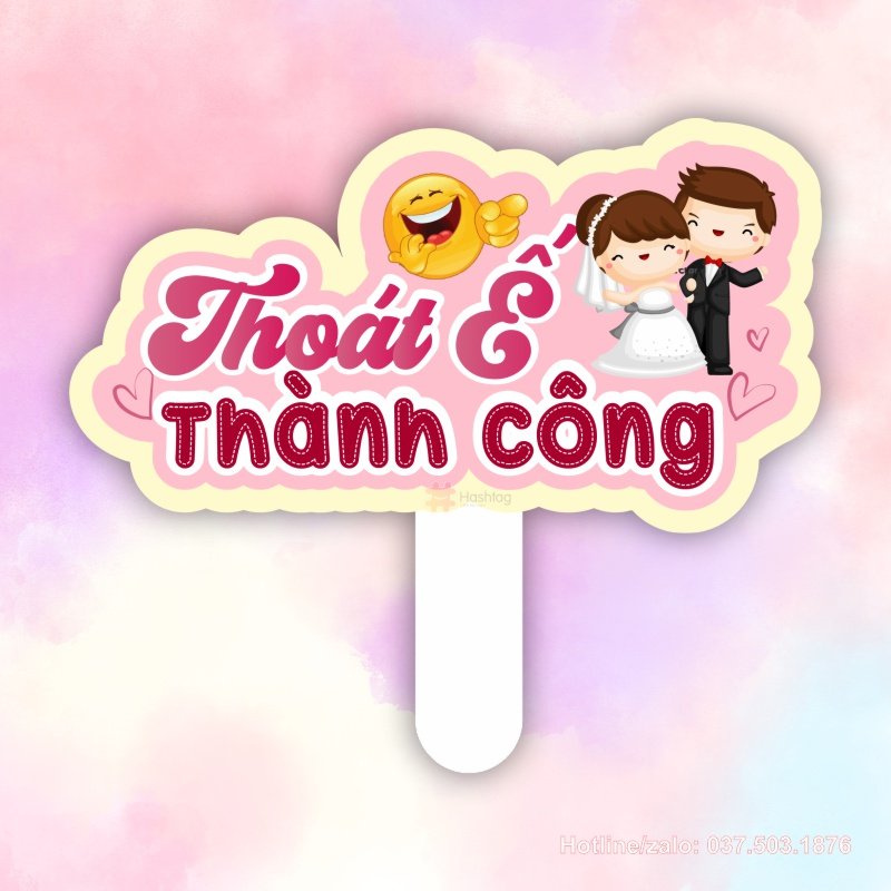Hashtag cầm tay Thoát Ế Thành Công