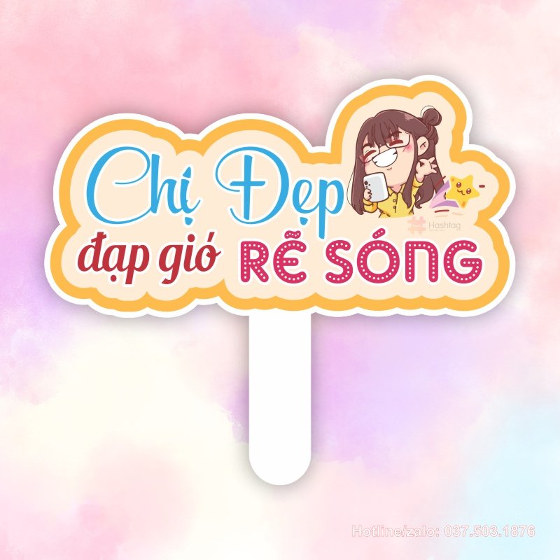 Hashag cầm tay chị đẹp đạp gió rẽ sóng