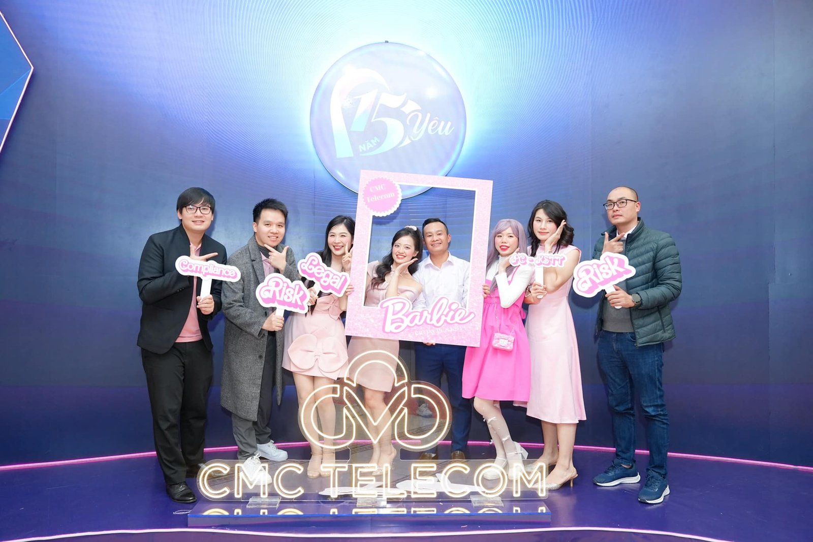 khung chup hinh cong ty CMC Telecom khung chup hinh cong ty CMC Telecom - hashtagcamtay.com