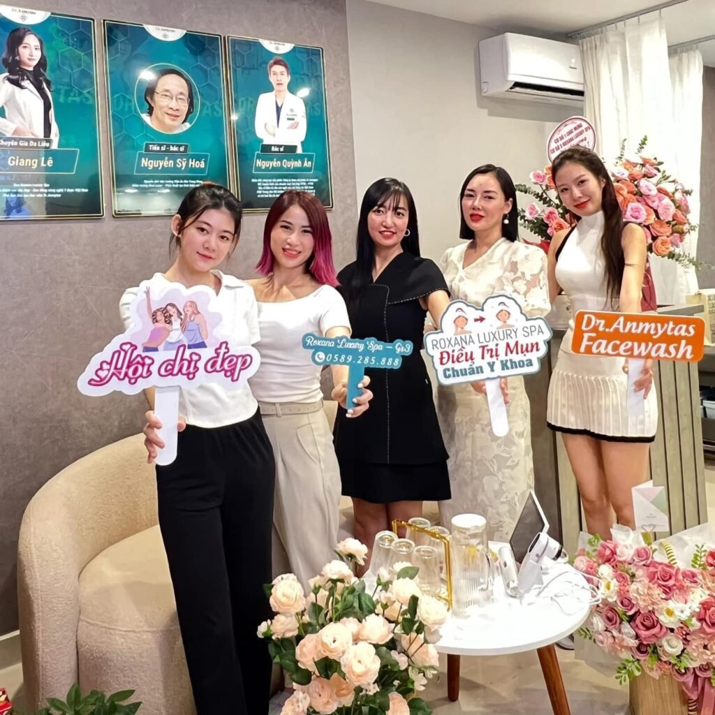 Hashtag cầm tay sự kiện spa thẩm mỹ