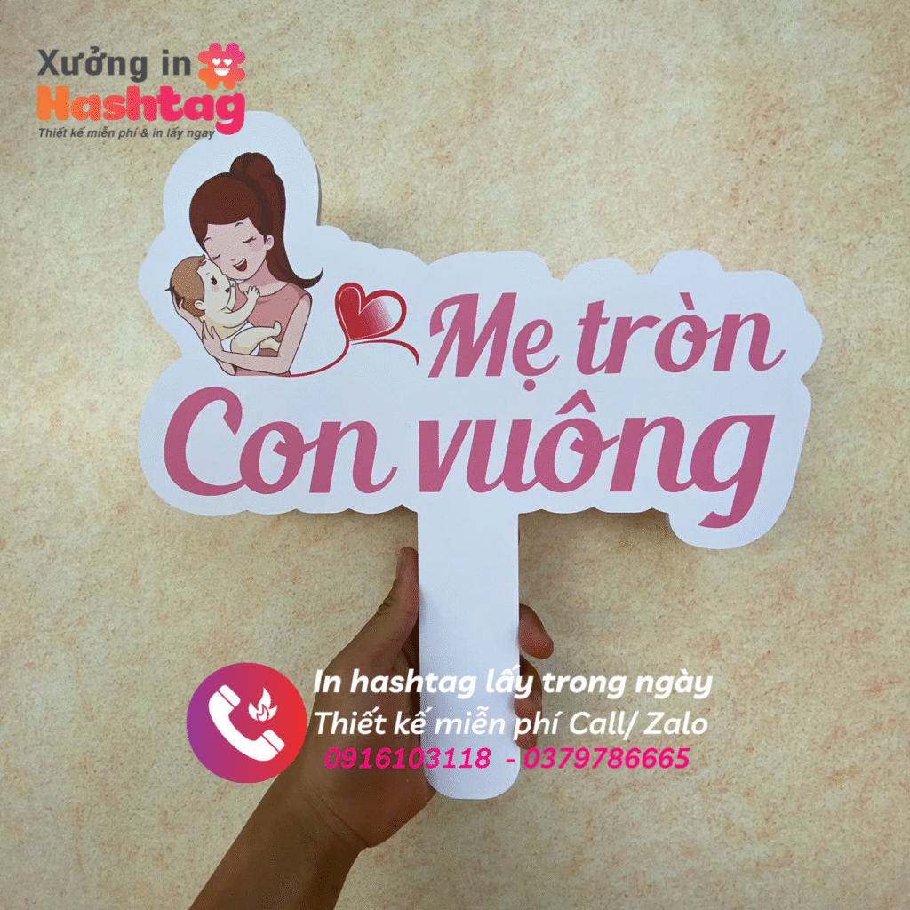 Xưởng in hashtag mẹ và bé - hashtag cầm tay theo yêu cầu