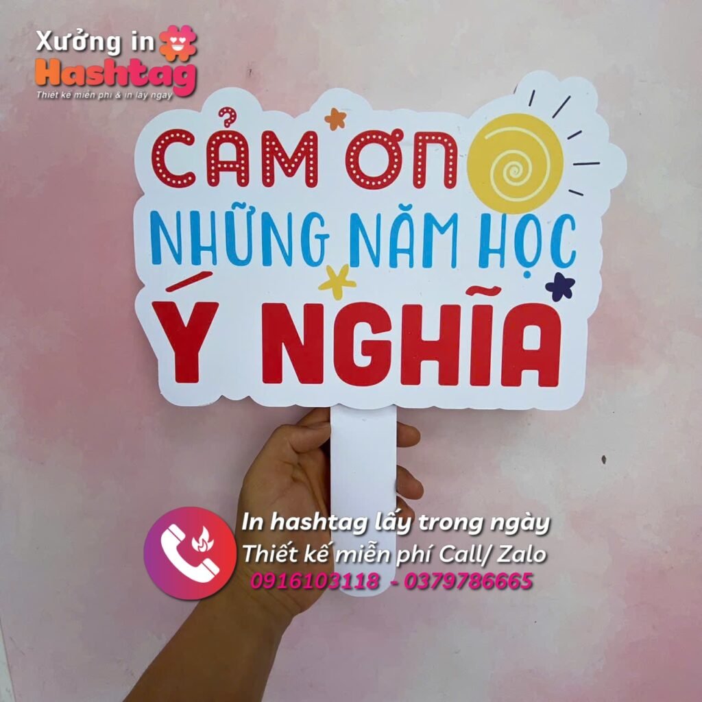 Hashtag cầm tay trường học - Hashatg cảm ơn năm học ý nghĩa