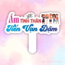 Hashtag cầm tay ấm tình thân tiến vạn dặm