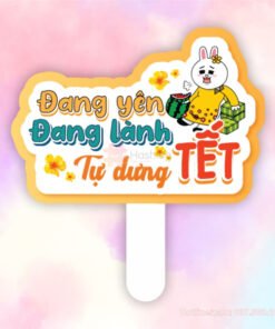 Hashtag cầm tay Đang yên đang lành tự dưng Tết