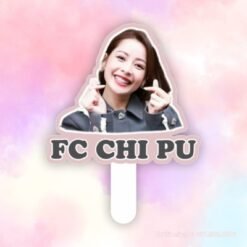 Hashtag cầm tay FC Chi Pu