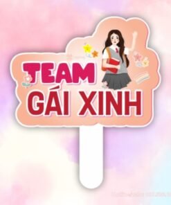 Hashtag cầm tay team gái xinh