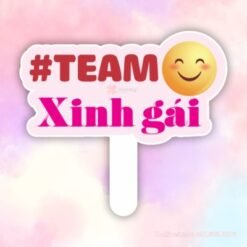 Hashtag cầm tay team xinh gái