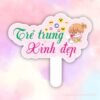 Hashtag cầm tay trẻ trung xinh đẹp