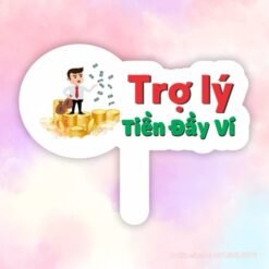 Hashtag cầm tay trợ lý tiền đầy ví
