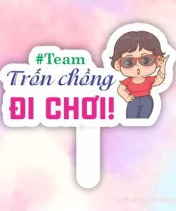 Hashtag cầm tay team trốn chồng đi chơi