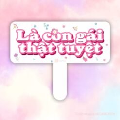 Hashtag cầm tay là con gái thật tuyệt