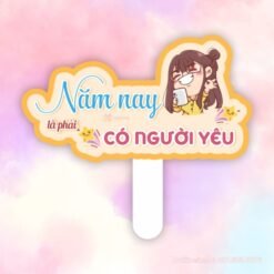 Hashag cầm tay Năm nay là phải có người yêu