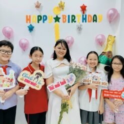 Hashtag Cầm Tay Sinh nhật