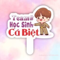 Hashtag cầm tay team học sinh cá biệt