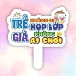 Hashtag trẻ không đi họp lớp, già chẳng ai chơi