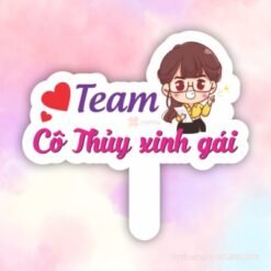 Hashtag team cô Thủy xinh gái