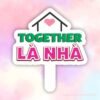 Hashtag cầm tay together là nhà