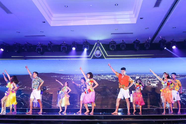 xuonginhashtag.com-chủ đề gala dinner