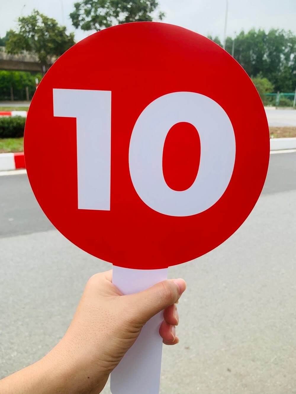 Bản cầm tay chấm điểm đẹp