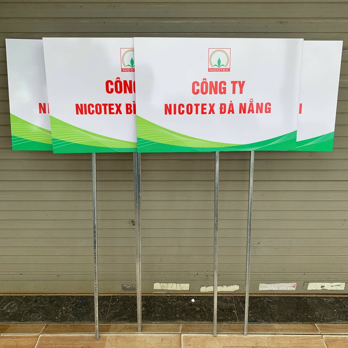 Bảng tên công ty