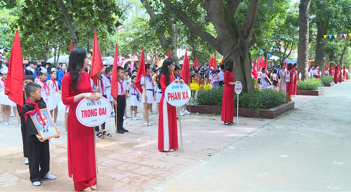 Biển lớp cầm tay