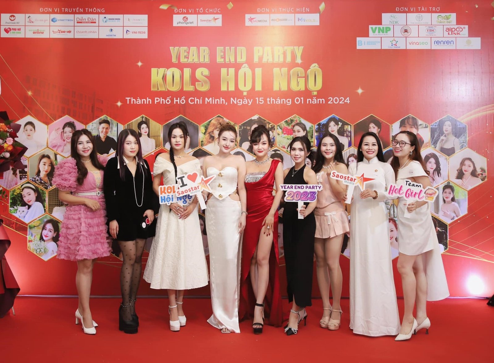 Hashtag cầm tay sự kiện