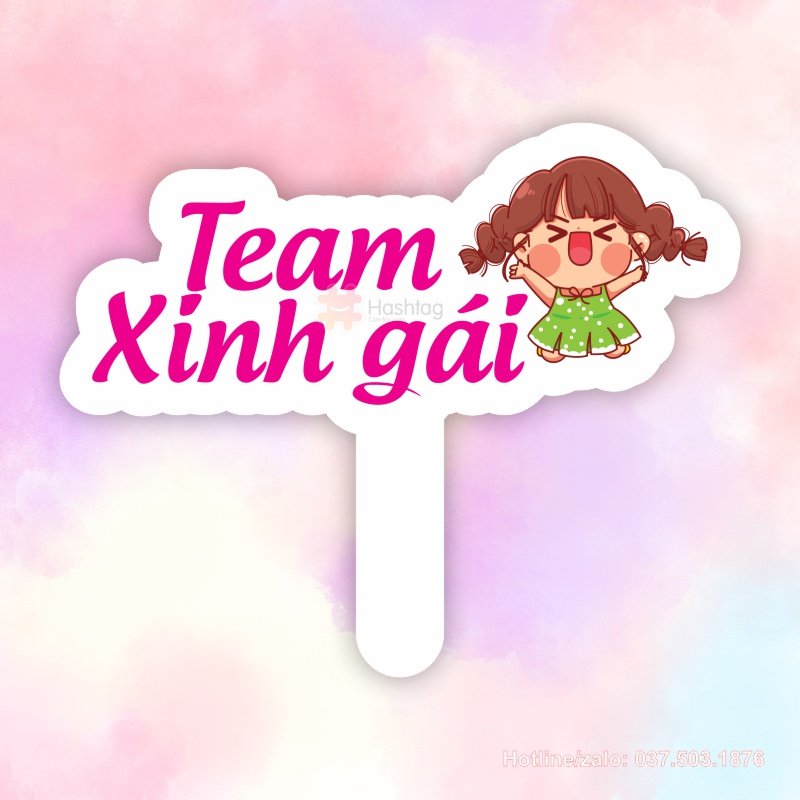 Hashtag cầm tay team xinh gái