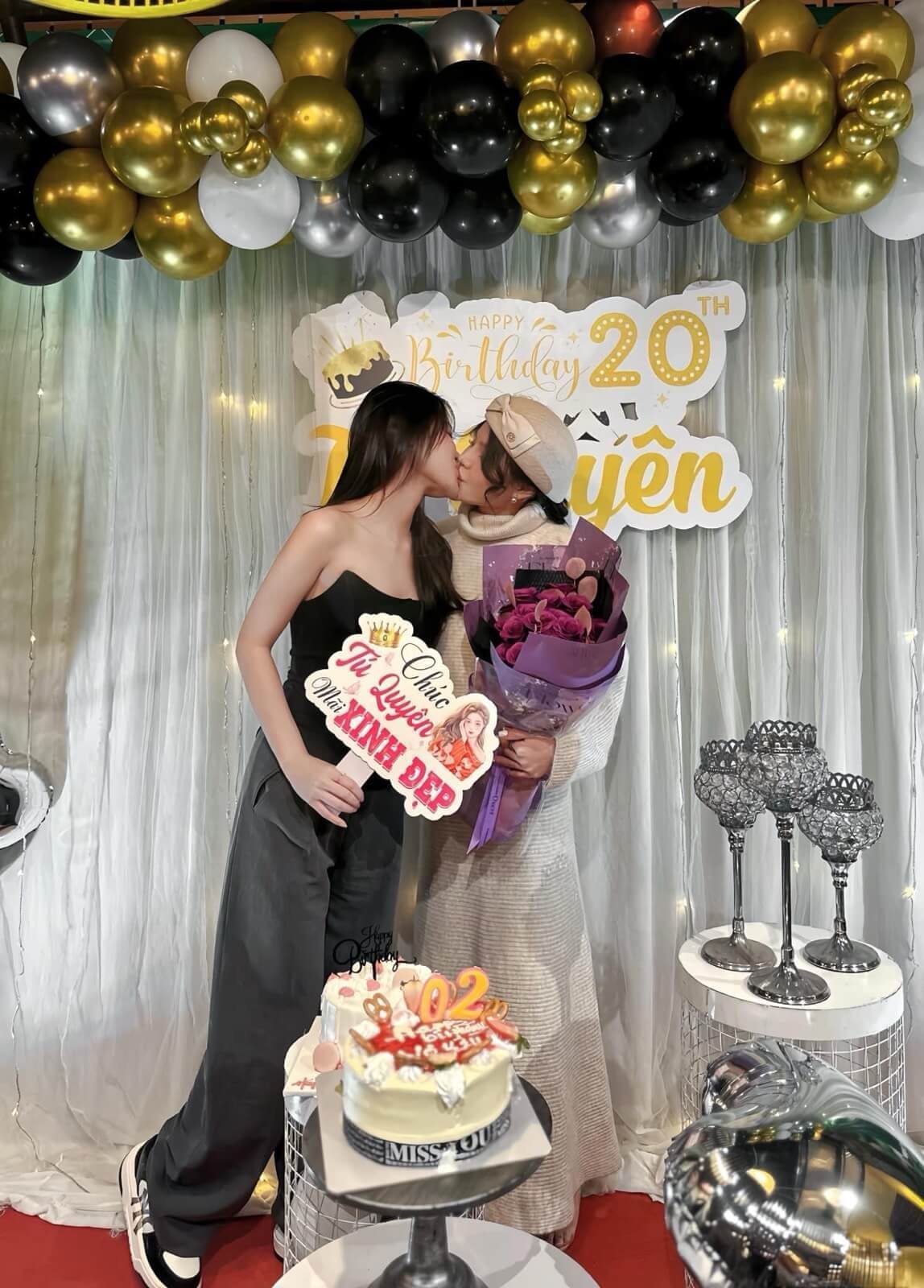 Hashtag check in sinh nhật