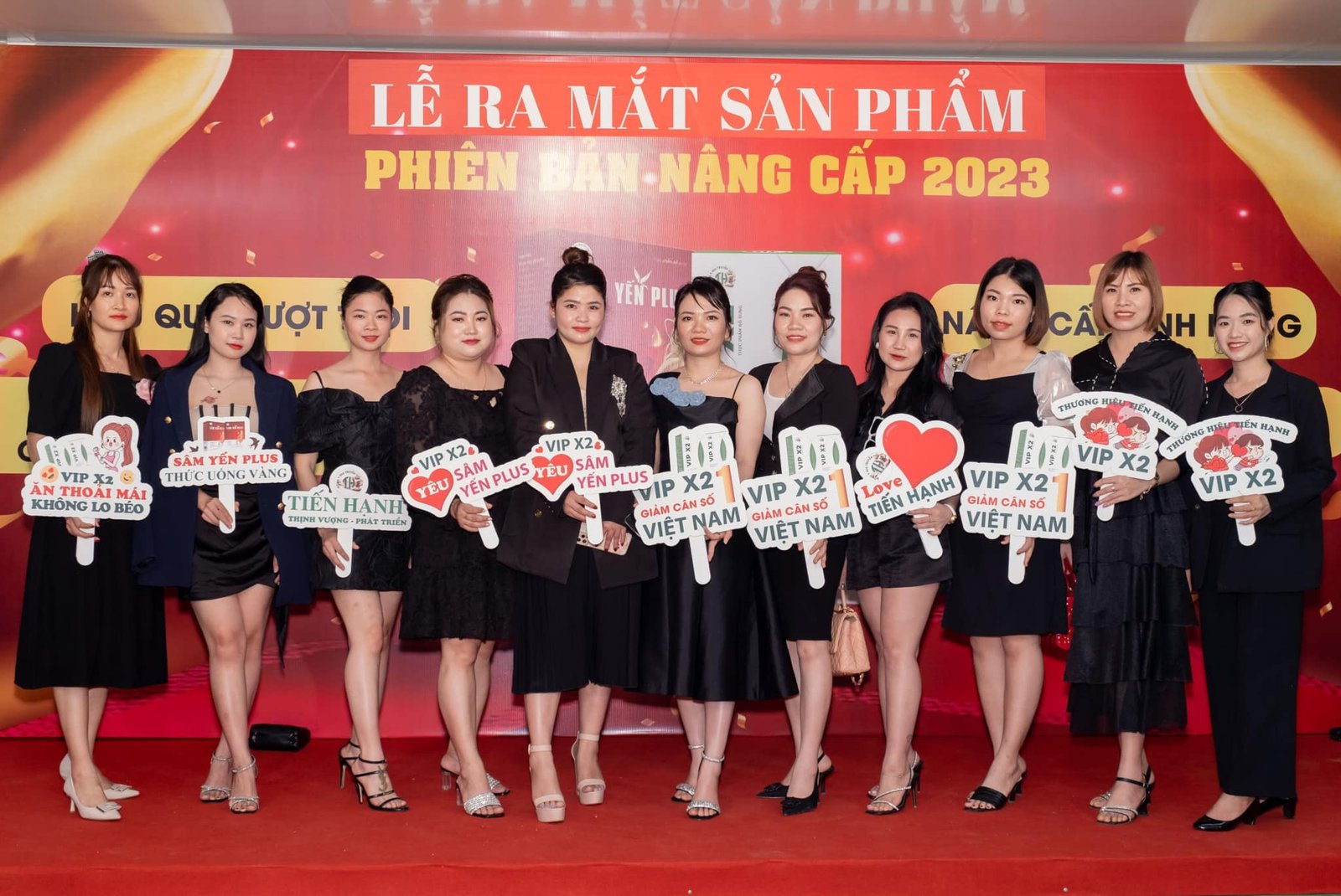 Hashtag ra mắt sản phẩm