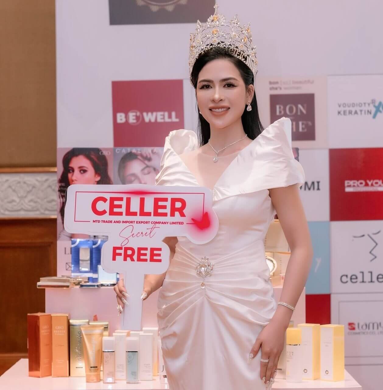 Hashtag ra mắt sản phẩm