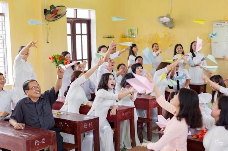 hop lop 20 nam ra truong 1 hashtagcamtay.com-họp lớp 20 năm ra trường