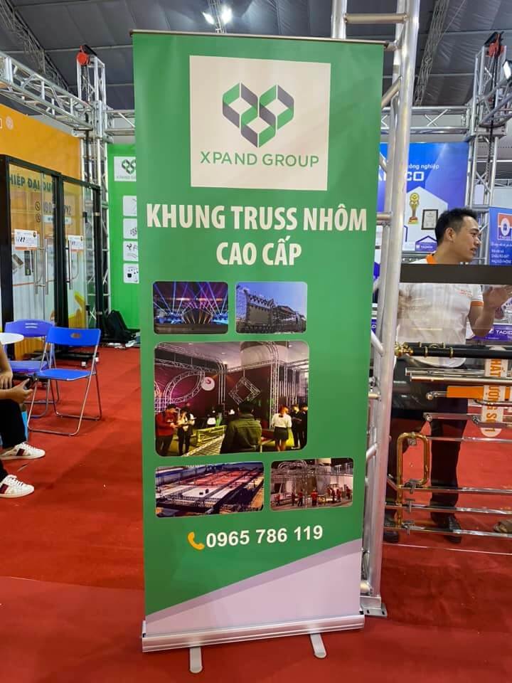 In standee Hà Nội