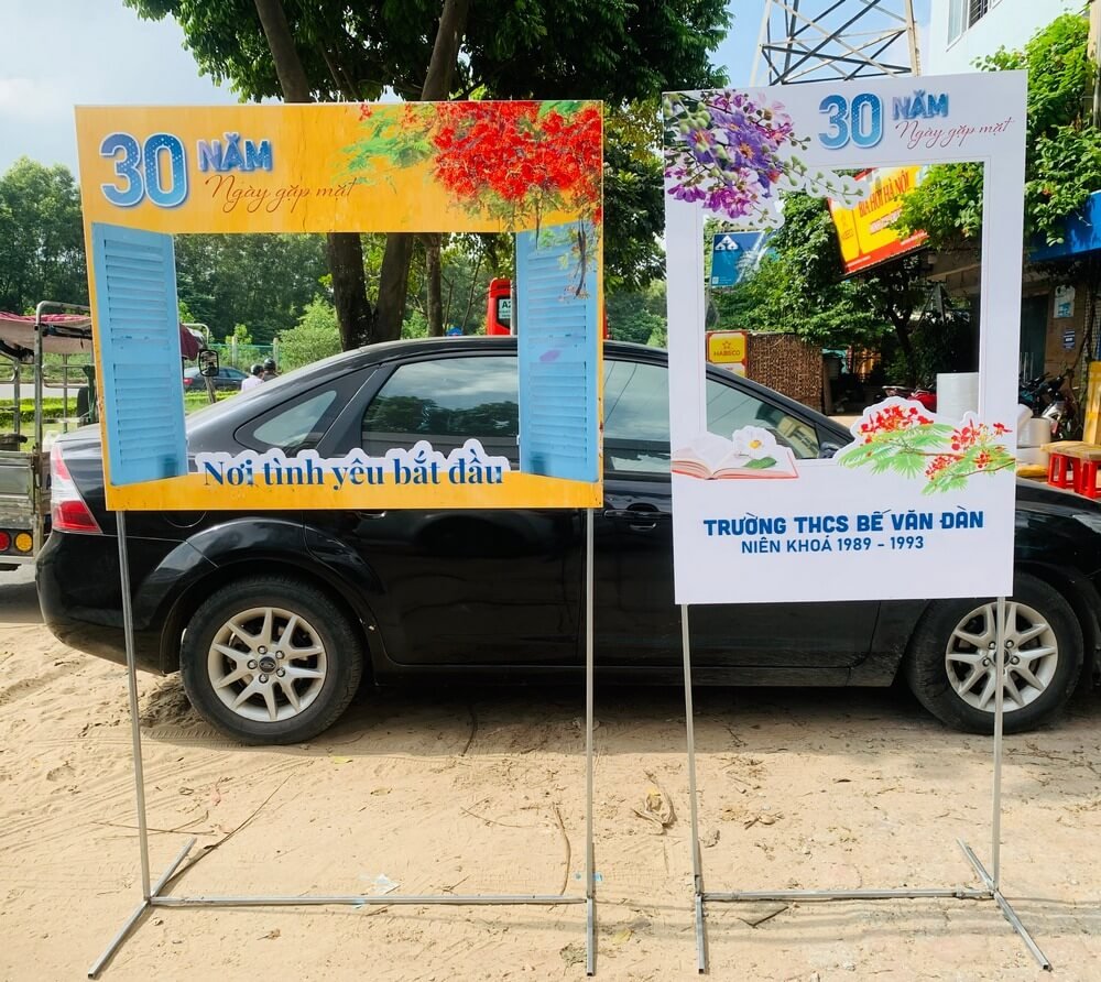 Khung chụp hình họp lớp