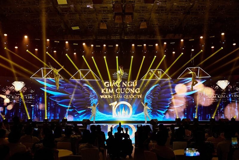 ra mat san pham 1 - hashtagcamtay.com