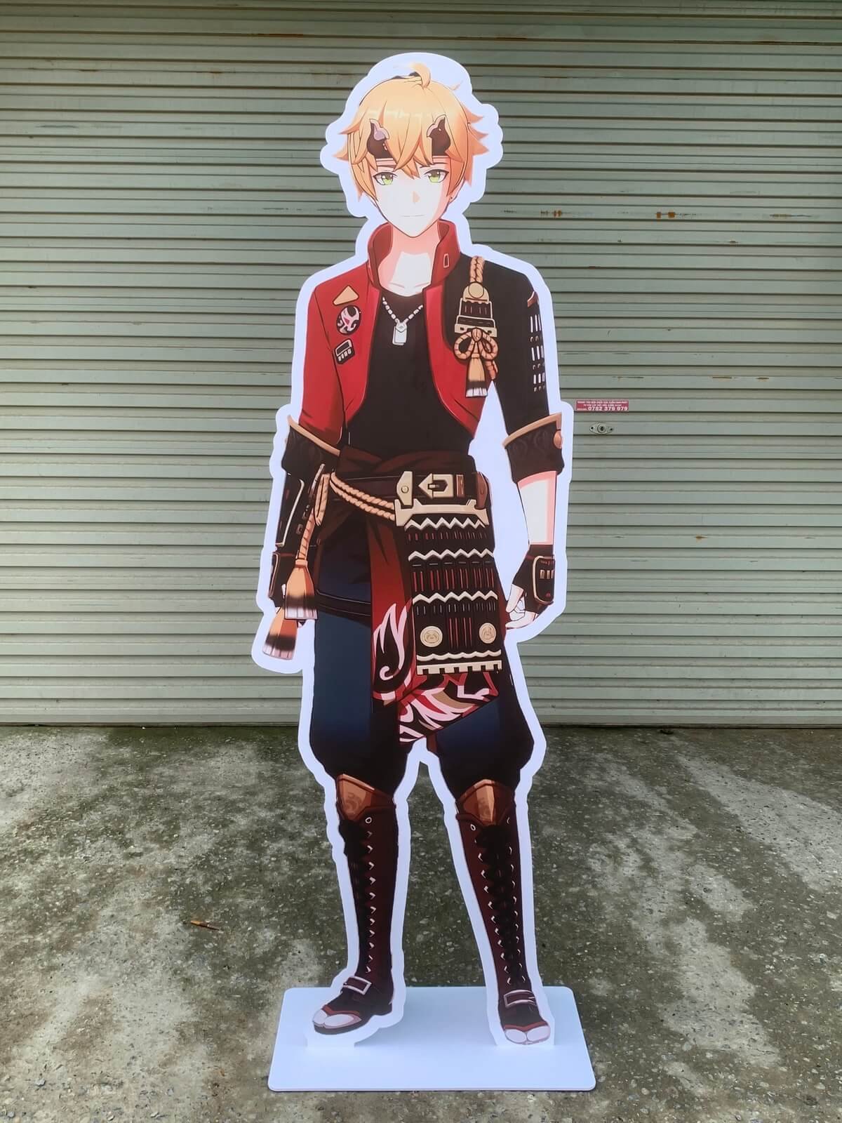 Standee hình người