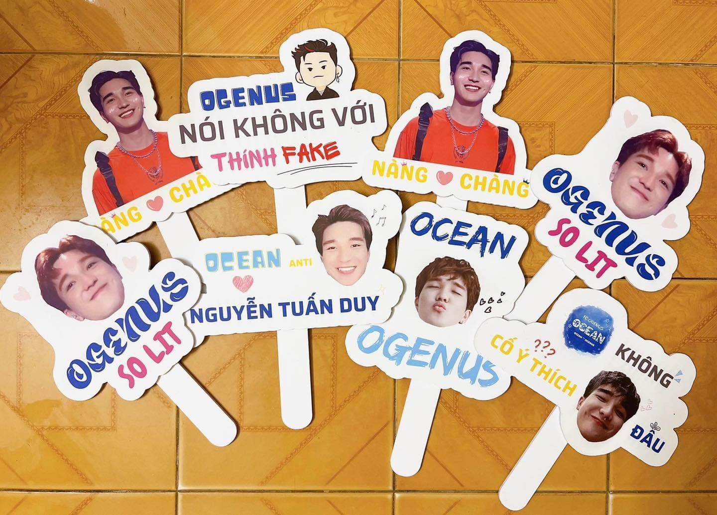 sticker cam tay Sticker cầm tay